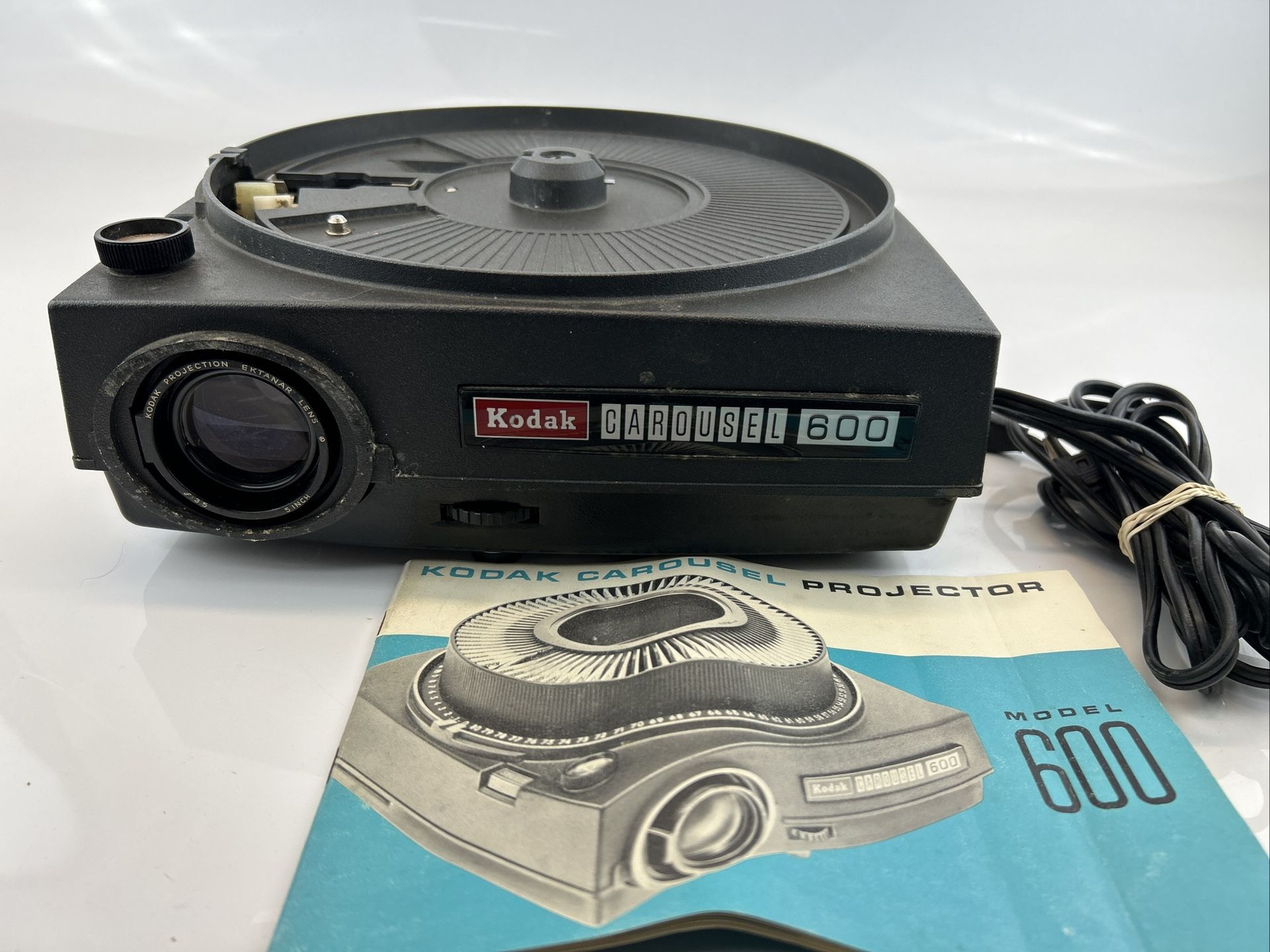 Vintage Kodak Carousel 600 Slide Projector W/ Manual - Tested & Working