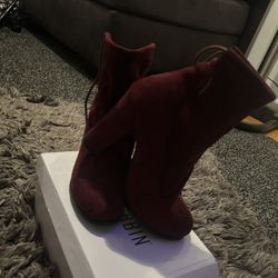 Women Short Ankle Purple Color Boots Size 7