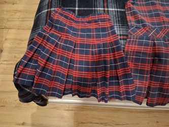 Girls  school  uniforms,
