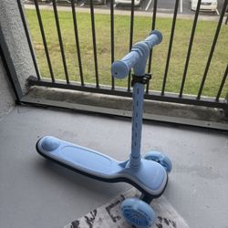     Scooter in brand new condition (never used)