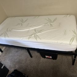 Twin Bed With Bed frame 