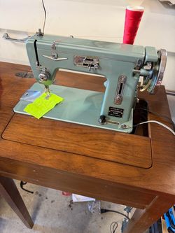 Heavy Duty Vintage Montgomery Ward Sewing Machine w/ Wood Cabinet