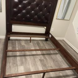 Havertys Queen Bed Frame And Nightstands
