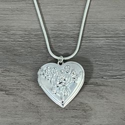 Sterling Silver 9.25 Heart Picture Locket 