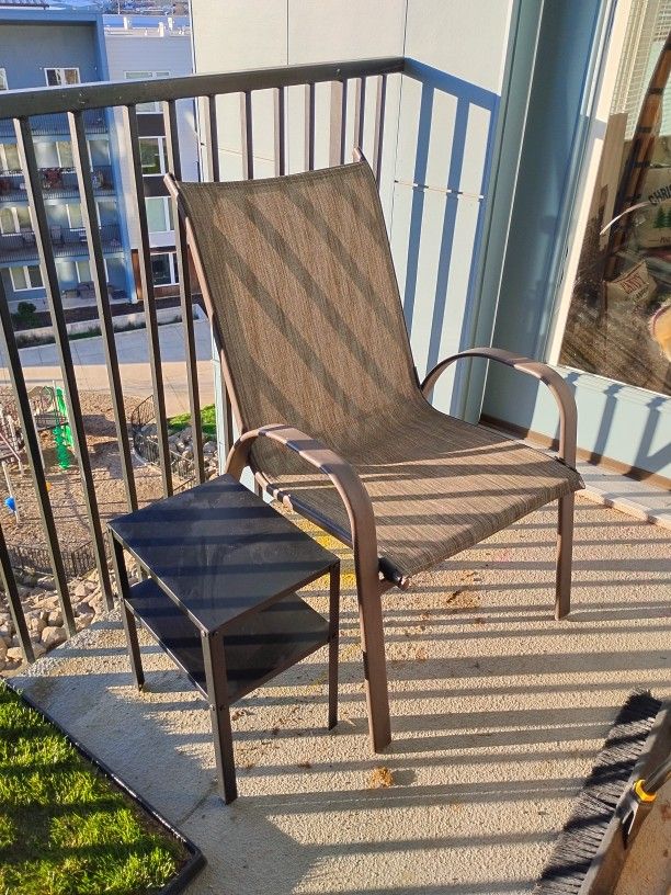 $6 Outdoor Patio Chair And Metal Table