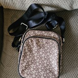 Croosbody DKNY  Usada