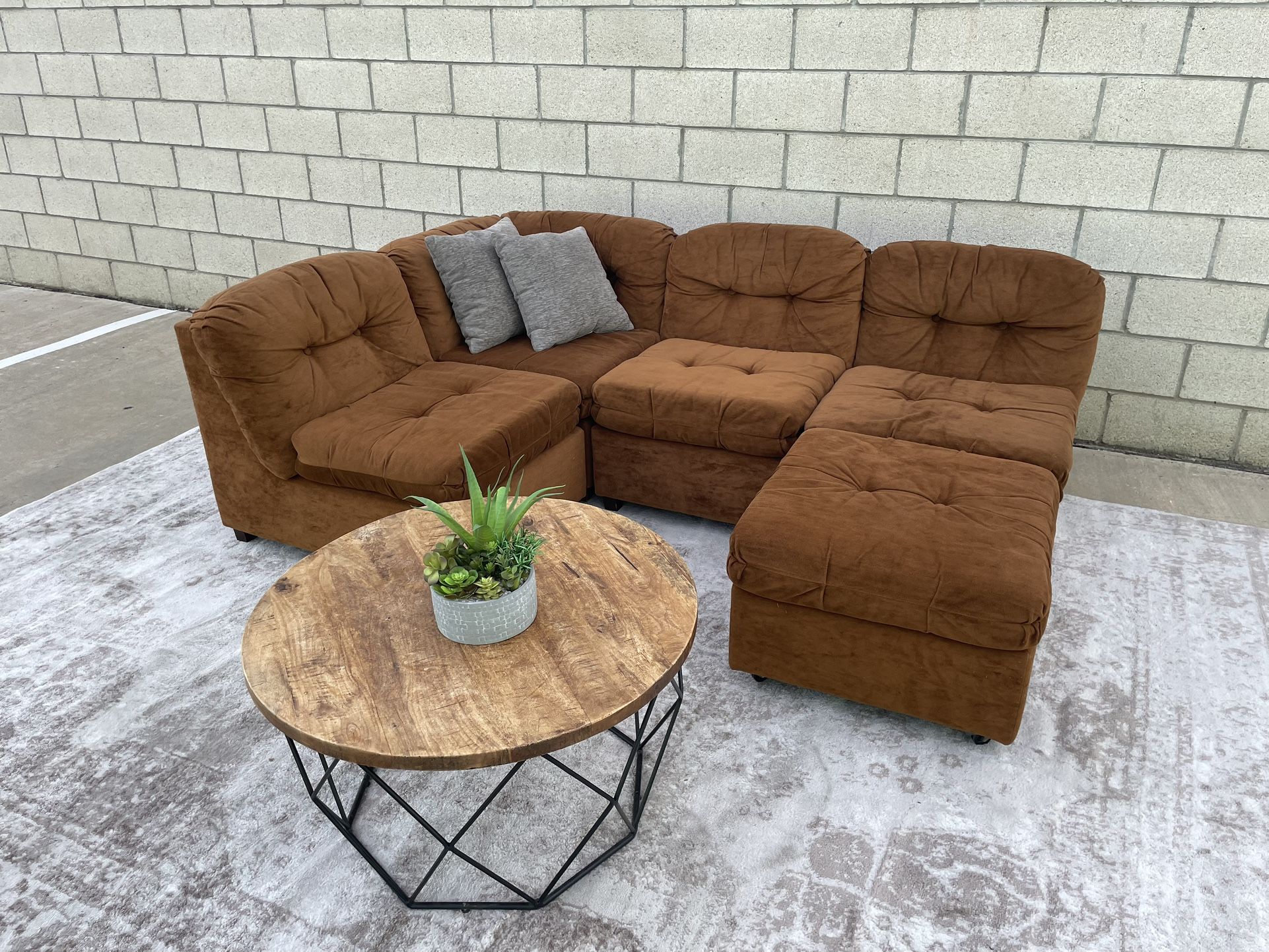 Vintage 1970’s Mid Century Modern Modular Sectional