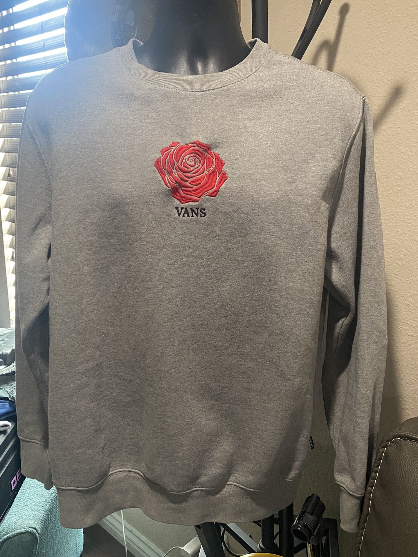Vans Men’s Crewneck Gray Sweater With Red Rose