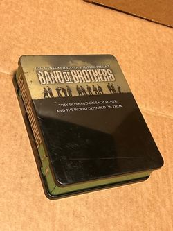 2010 Band Of Brothers 6 Disc Blu-Ray Collectors Box Set Metal Tin - HBO