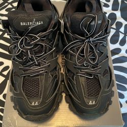 balenciaga tracks 