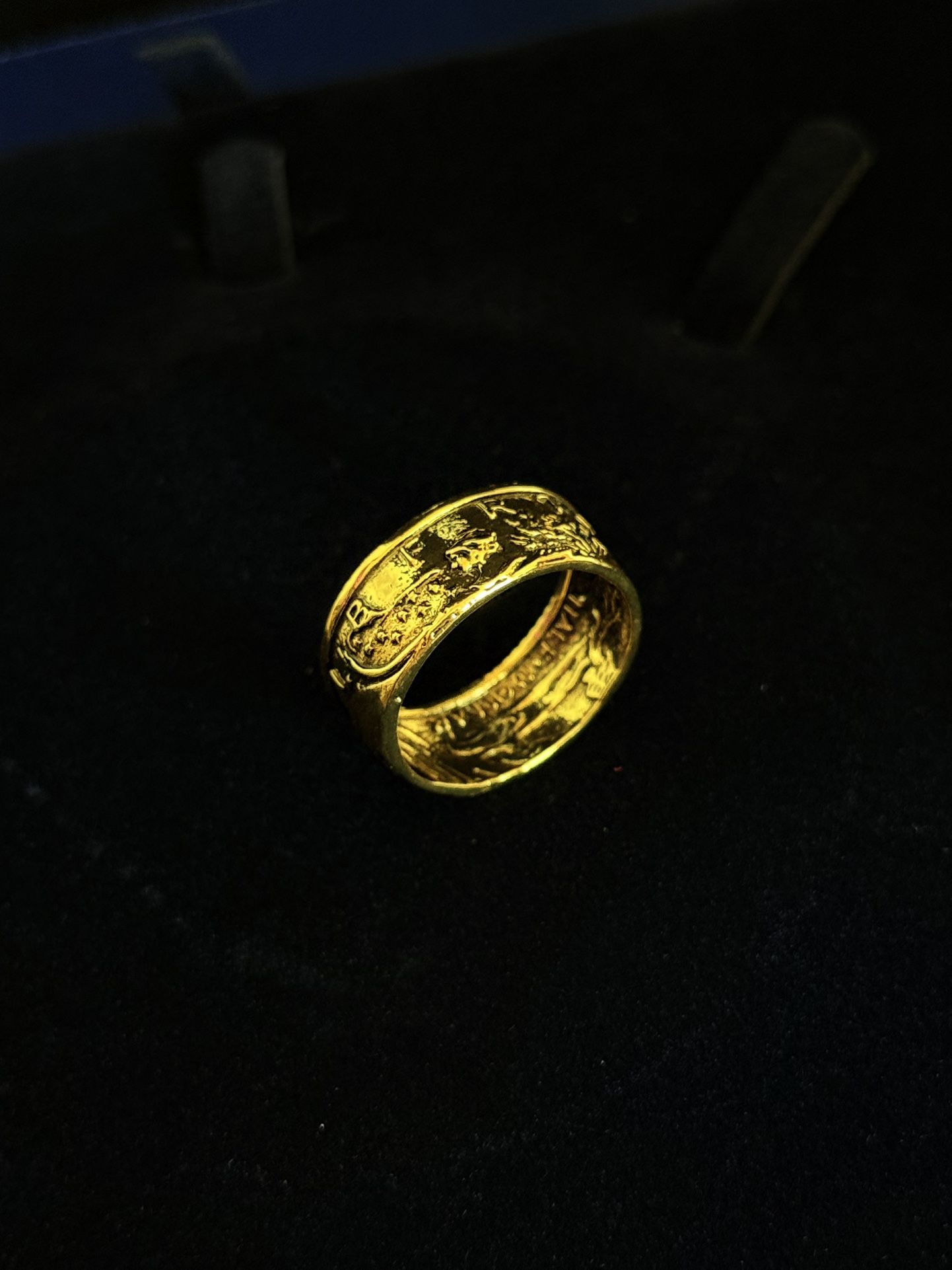 Gold Vintage Style Ring