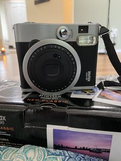 Instax mini 90- Neo classic bundle