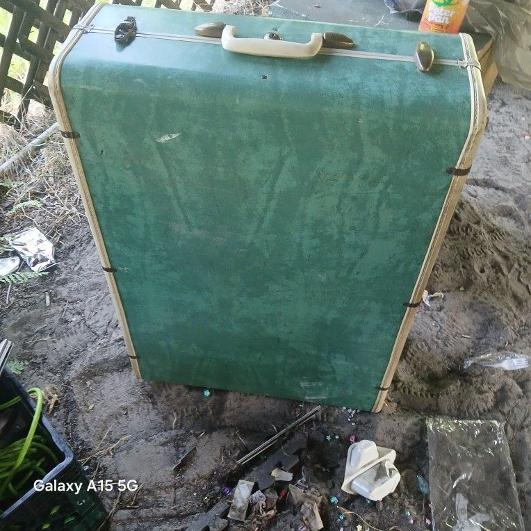 Samsonite Antique Luggage