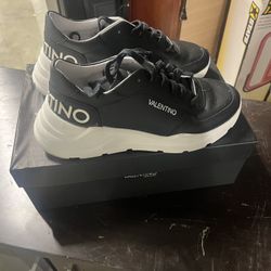 Valentino Sneakers