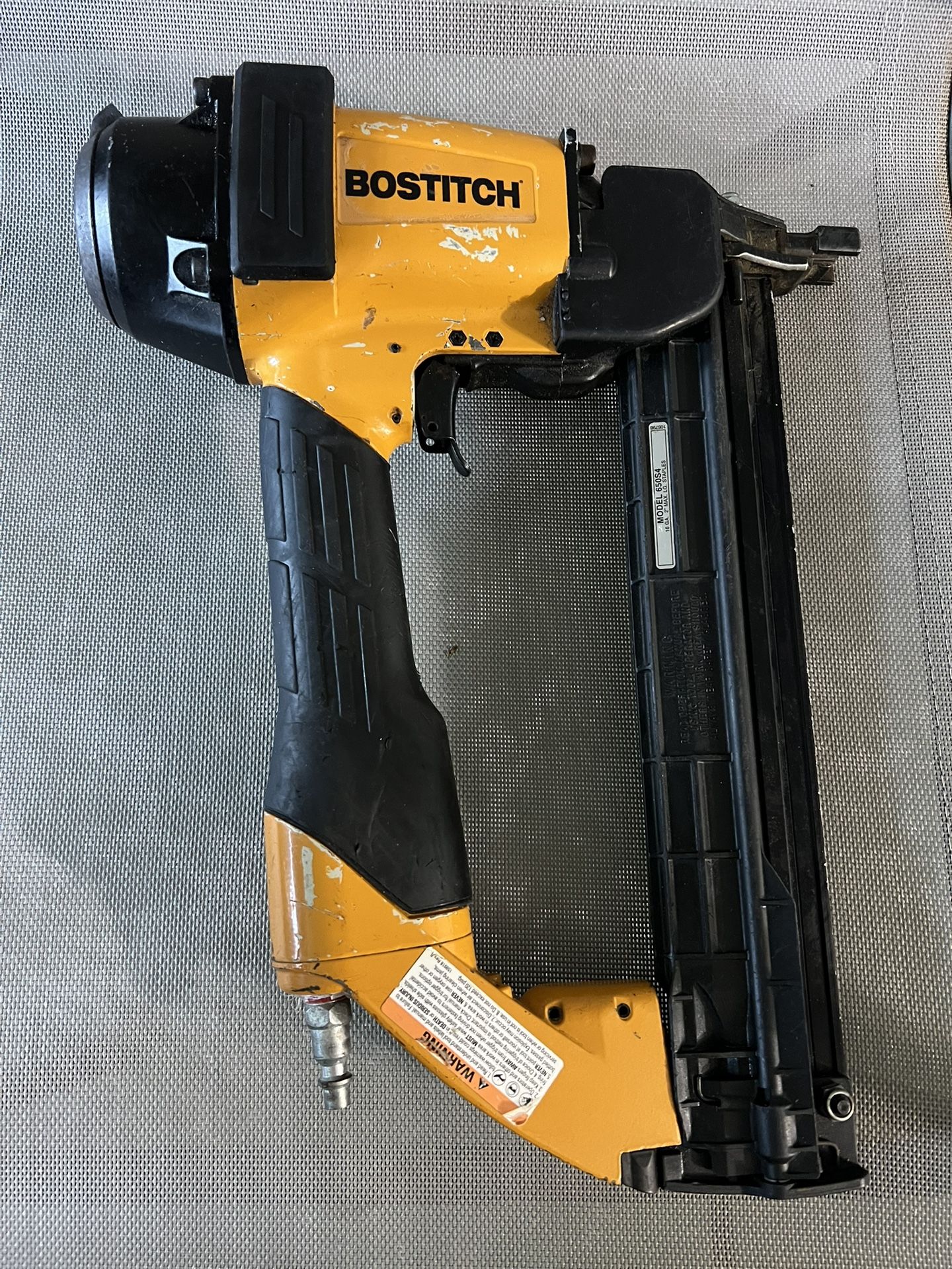 Bostitch Medium Crown Stapler