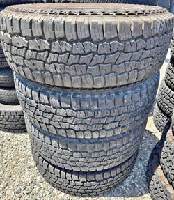 275/70/18 Open Ranger set de Tires con 80% de vida las 4