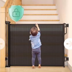 Auto Lock Retractable Baby Gate