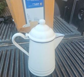 White Enamel Coffee / water Pot with Lid