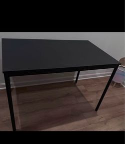 IKEA SANDSBERG Black Dining Table – Good Condition
