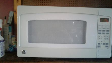 General Electric Pro Microwave.