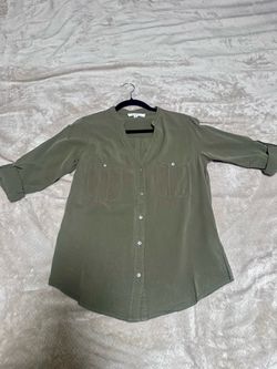 NWOT olive button up size: Small