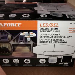 Sunforce LED Solar Motion Activated Security Light 1500 Lumens Adjustable Heads