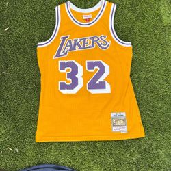 Magic Johnson Jersey 