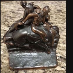 ANTIQUE AMERICAN COWBOY ON HORSE RODEO ART STATUE SCULPTURE DODGE METAL BOOKENDS