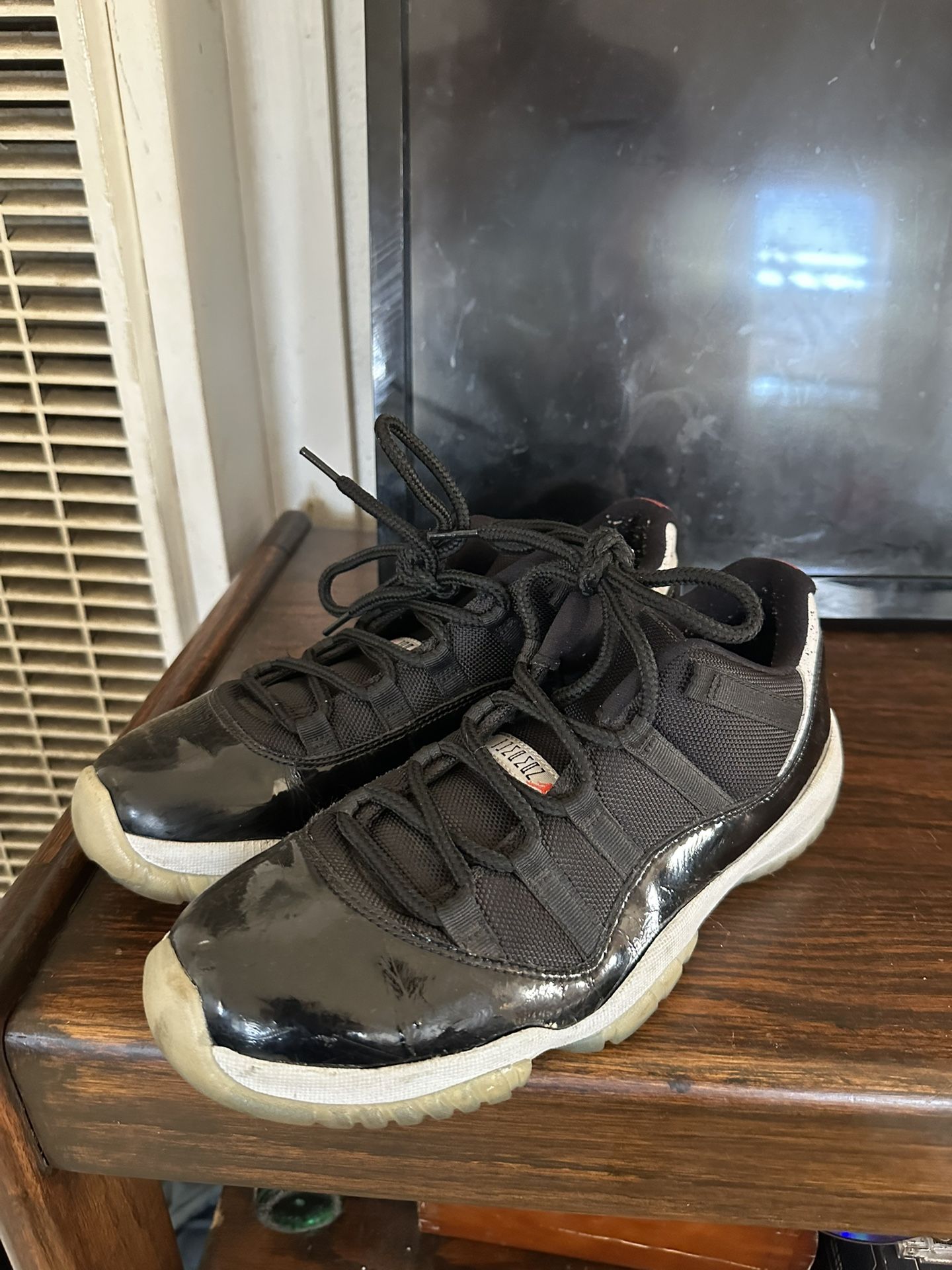 Jordan Bred 11s