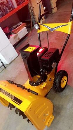 24 inch 212cc Two-Stage Electric Start Gas Snow Blower Snow Thrower 7 HP