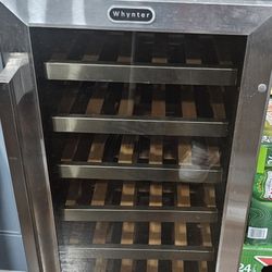 Whynter WINE COOLER-DOES NOT COOL