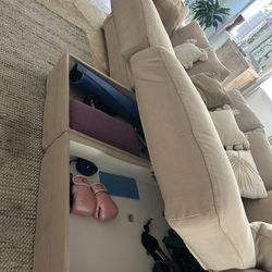 Gran sofa.   Large Couch LOVESEAT &  Chaise With Storage 