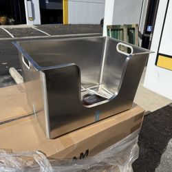 XL Stainless Steel Litter Box with Wheels – High Sides, Easy Clean