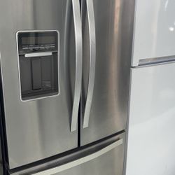 refrigerator  30 inches whirlpool  3 doors stainless 