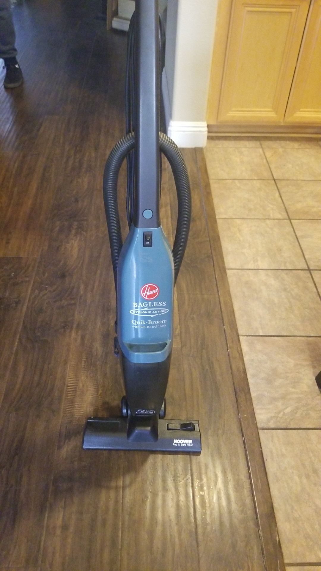 Hoover backless vacuum cleaner