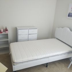 Twin Bedroom Set