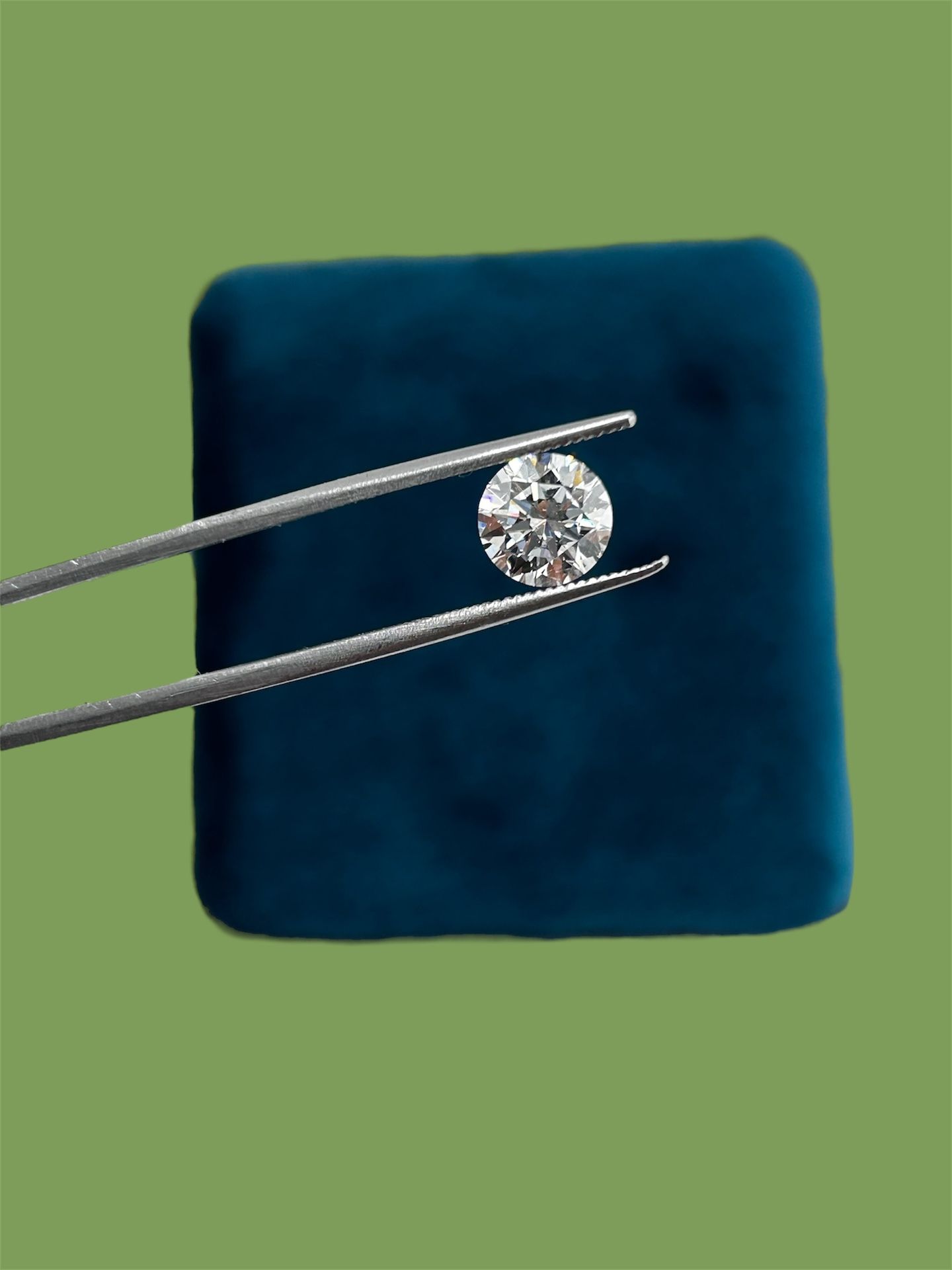 1.50 Ct Lab Grown Round Diamond 
