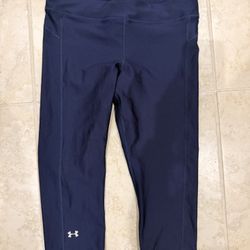 Under Armour Women’s Capri Leggings - Size L