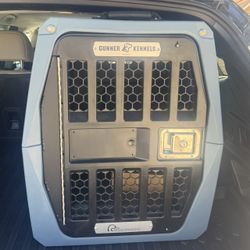 GUNNER Kennel Intermediate DU Blue WITH accessories