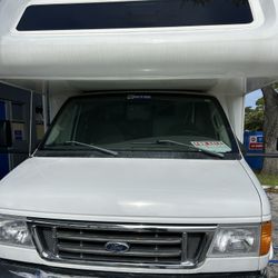 2003 Ford Golf-Stream E450