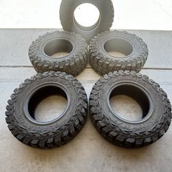 5 Gladiator XComp M/T 31x10.50r15 tires