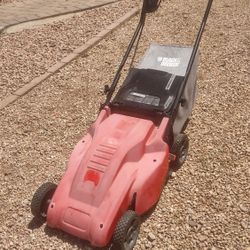 Black & Decker electric lawn mower corded with bag