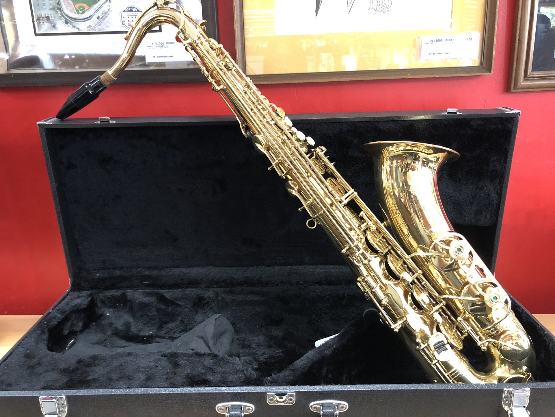Antigua Winds Saxophone Model WWX545 with Case