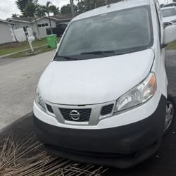 2017 Nissan Nv200