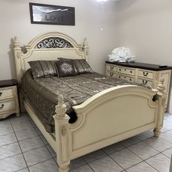 Bedroom Set  / Solid Wood 