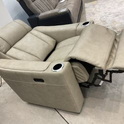 New Triple Power recliner leather chair with massage