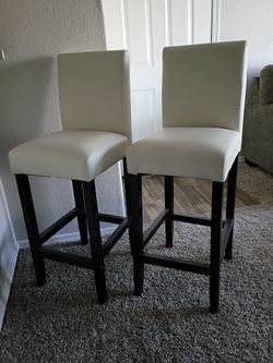 Bar chairs - Like New - Tall