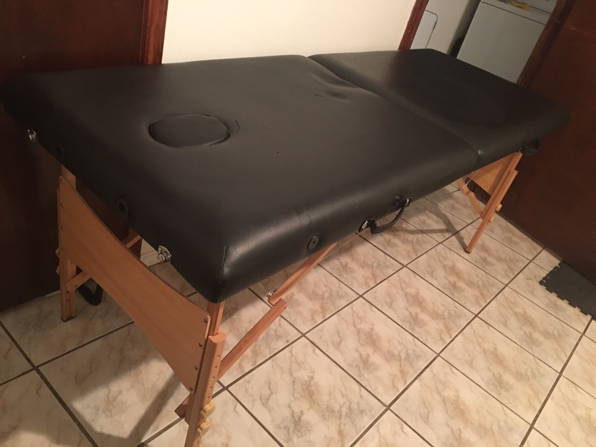 Massage Table For Sale In Palmview Tx Offerup