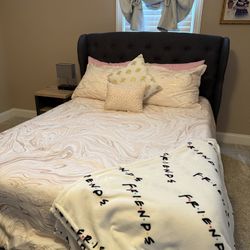 Upholstered Full Bed With Lull Mattress