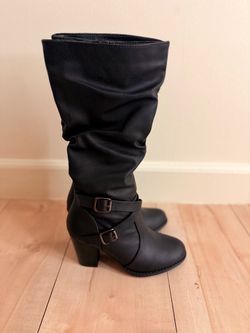 Black Knee-High Heeled Boots with Buckles